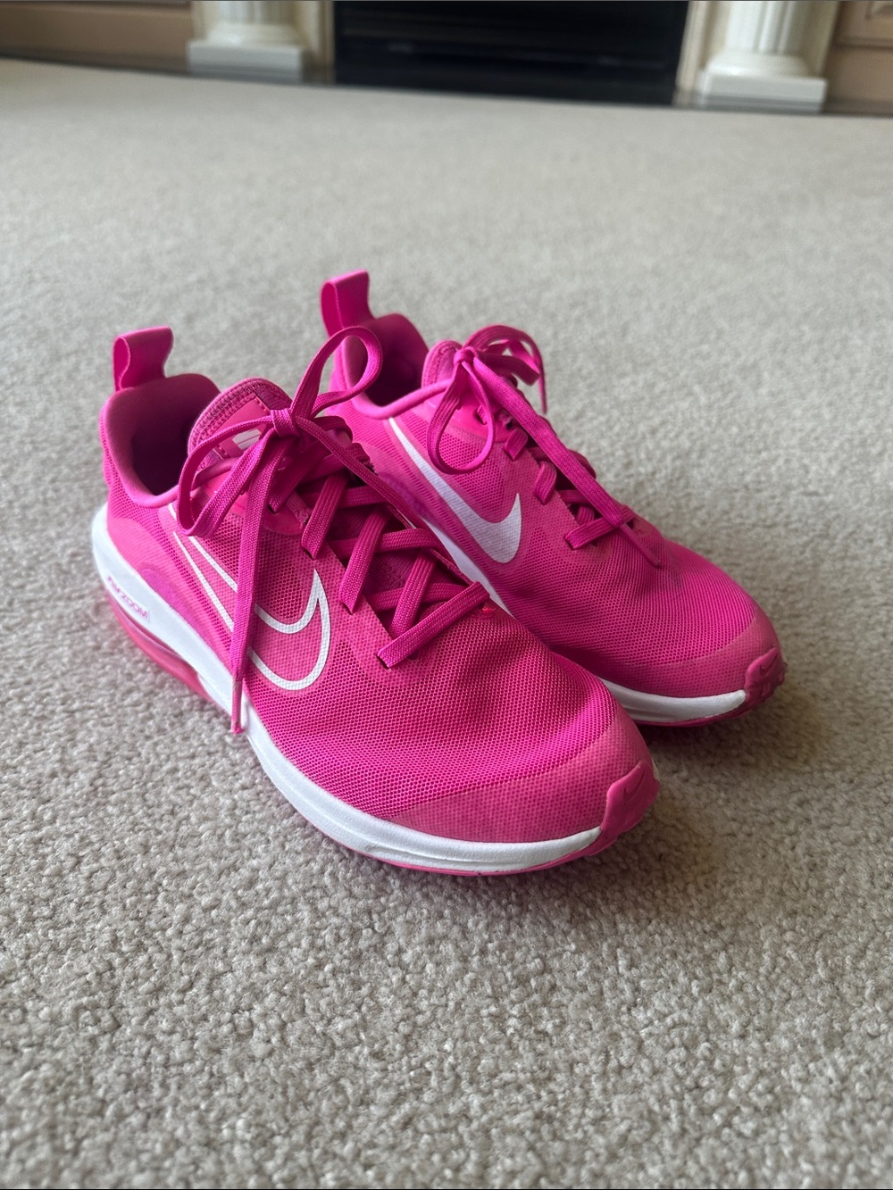 Girls Nike Air Zoom Arcadia 2 - Size 4
